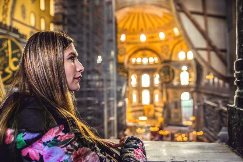 Istanbul: Hagia Sophia Mosque and Museum Skip-The-Line Combo - Meeting Point at Hippodrome Square: Where You Should Start