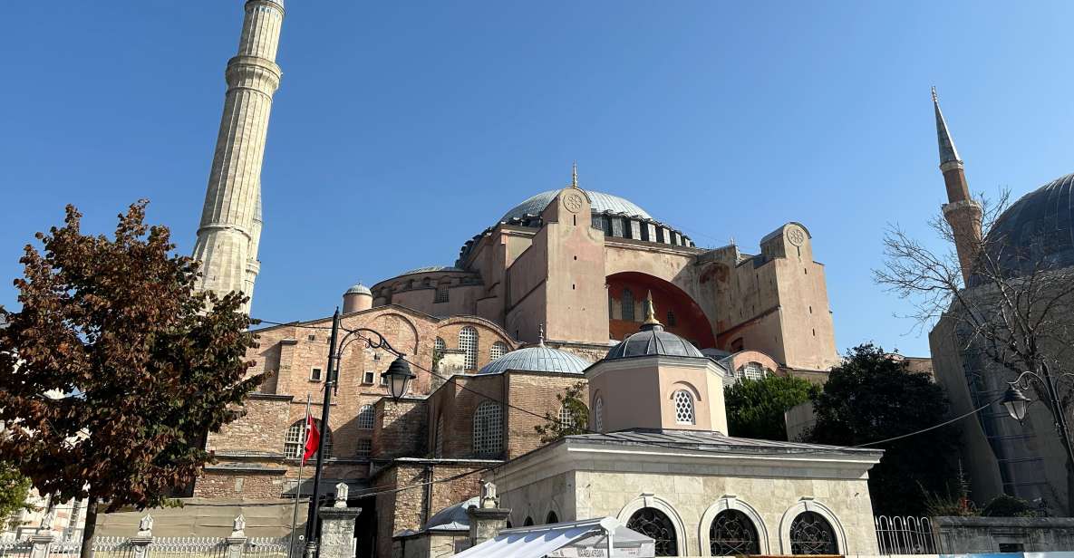 Istanbul: Hagia Sophia Tour with Optional Blue Mosque Tour - The 1-hour Hagia Sophia tour: what your guide will help you notice