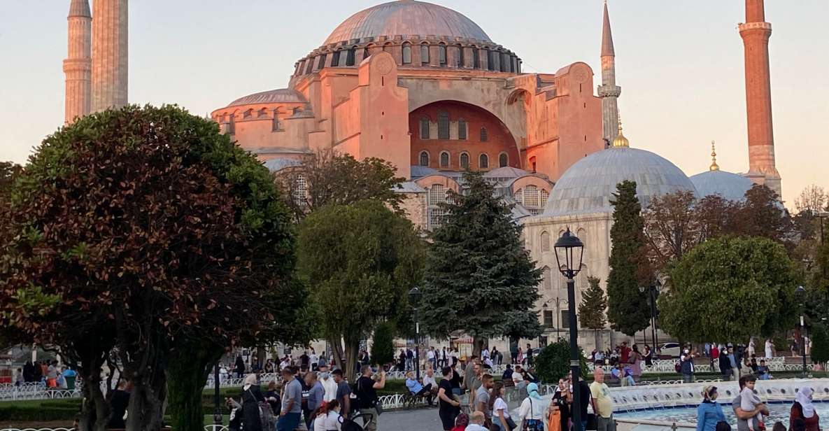 Istanbul: Half-Day Morning Hagia Sophia & Blue Mosque Tour - Blue Mosque: six minarets, Iznik tiles, and a courtyard you’ll remember