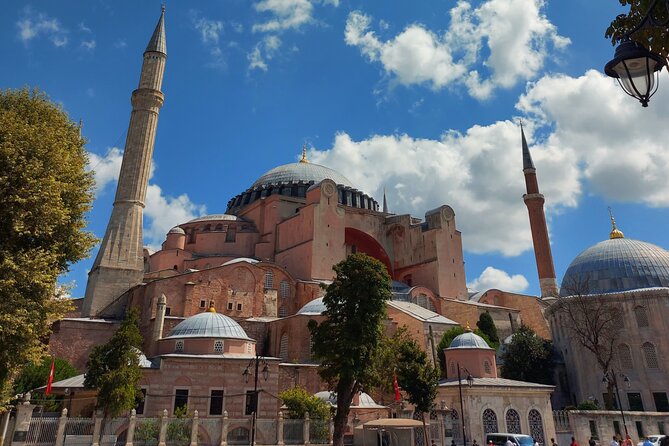 Istanbul Highlights Blue Mosque, Hagia Sophia, Cisterns and More! - Hippodrome monuments: Obelisks, a Serpent Column, and the story behind the stones