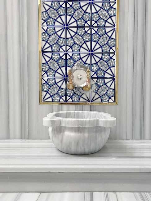 Istanbul: Historic Sifa Turkish Bath in Sultanahmet Square - Price and value: what $47 really covers in Istanbul