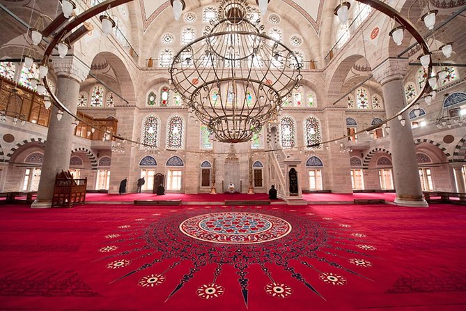 Istanbul Imperial & Bosphorus Tour - Incl. Lunch - Sultanahmet lunch: set menu comfort, and why drinks matter