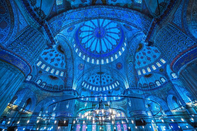 Istanbul in One Day Hagia Sophia, Blue Mosque, Iron Church, Boat - Sultanahmet essentials: Blue Mosque and Hagia Sophia in the right order