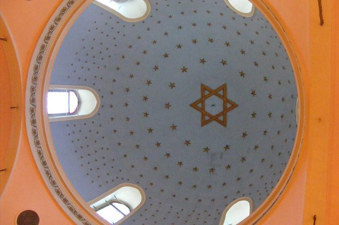 Istanbul Jewish Quarter Walking Tour - Neve Shalom area meeting point and the comfort rule