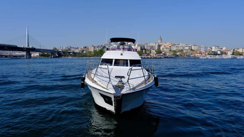 Istanbul: Luxury Yacht on Bosphorus - Picking Eminönü or Karaköy: your fastest path to the water