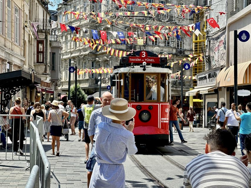 Istanbul Modern City: Taksim to Galata With Secret Passages - Secret Passages and the Joy of Not Being Herded