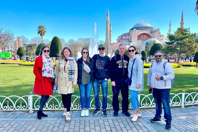 Istanbul Mosques Walking Tour: Hagia Sophia and Blue Mosque - A 4-hour mosque circuit that’s built for real pacing