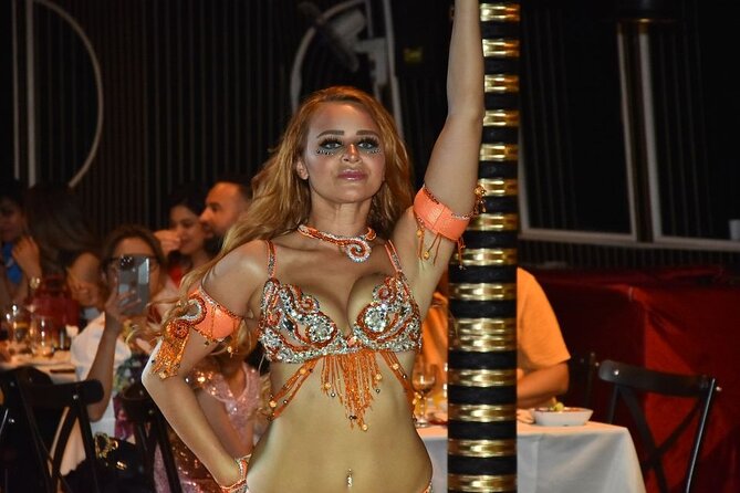 Istanbul New Year's Eve 2027 Dinner and Party Cruise on Bosphorus - Asia shore: fortresses, palaces, and the route’s quieter power