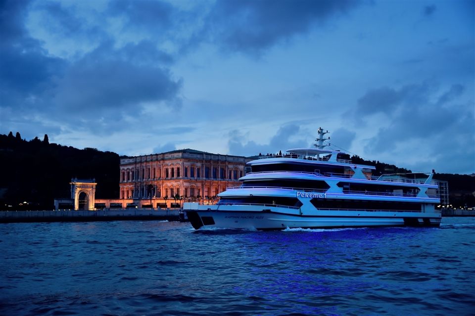 Istanbul: New Year's Eve Cruise Between Two Continents - Drinks and the midnight champagne toast: what’s included, what costs extra