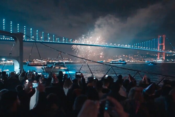 Istanbul New Year's Eve Dinner Cruise With Fireworks Shows 2026 - Fortresses and waterfront mansions: Rumeli Fortress and Rumeli’s power view