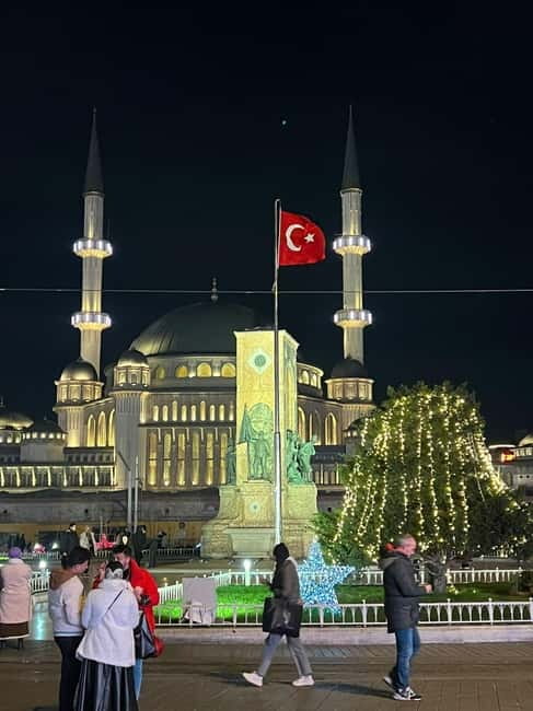 Istanbul: Night Private Guided City Tour - Hagia Sophia timing: the exterior wow-factor without ticket stress