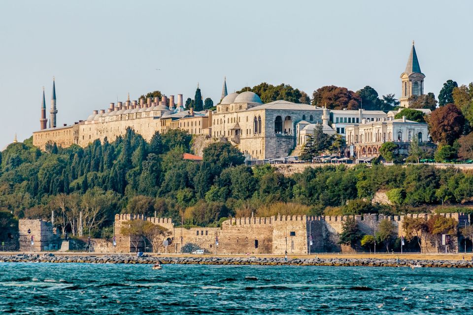 Istanbul: Old City Full-Day Tour with Lunch and Hotel Pickup - Hippodrome Stop: Egyptian Obelisk and the Byzantine Sports Scene