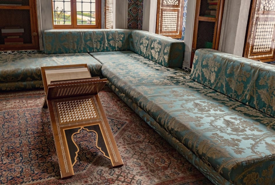 Istanbul Old City Top Sights Private Walking Tour, Tickets - Topkapi Palace Museum on the 6-hour option