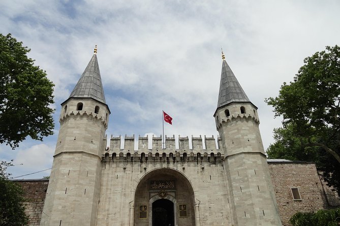 Istanbul Old City Tour From Galataport or Hotels - Blue Mosque: A Classic Exterior, and Sometimes a Friday Headache