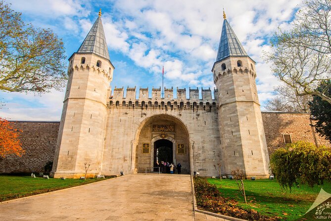 Istanbul old City Tour - Full Day - Stop 5: Grand Bazaar—covered lanes, limited time, and smart browsing