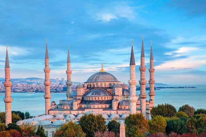 Istanbul: Old City Tour Full Day with Lunch - Topkapi Palace: Ottoman power, with an admission fee you should budget