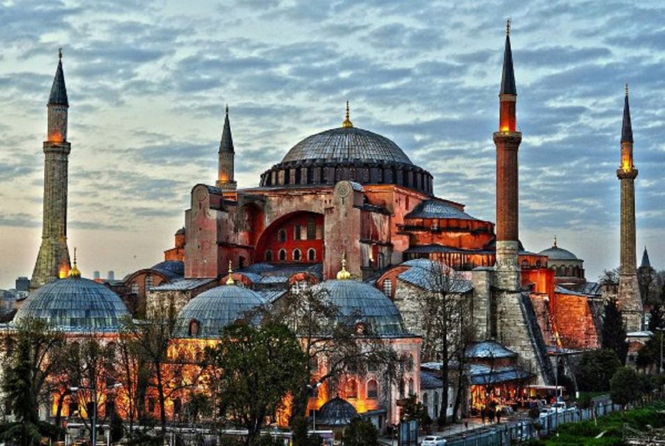 Istanbul: Old Town Tour and Bosphorus Lunch Cruise - Key highlights at a glance