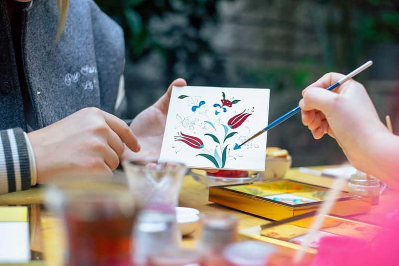 Istanbul: Ottoman Illumination & Gold Art Class w/ Snacks - Break Time: Unlimited Tea, Coffee, Cookies, and Conversation