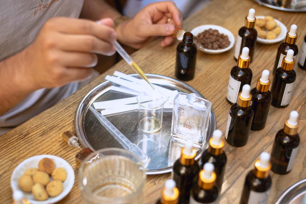 Istanbul: Perfume Workshop at Old Wooden Mansion, 80+ Oils - Tea, Coffee, Cookies, and a Quick Sense of Istanbul