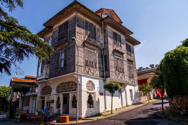 Istanbul Princes island Tour visiting 2 island - Should you book? My take on Büyükada + Heybeli