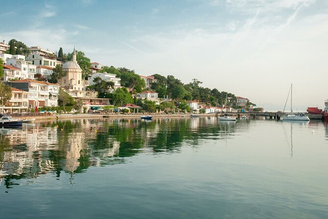 Istanbul Princes Island Tour with Lunch & Hotel Transfer - Boat comfort and onboard sales pressure