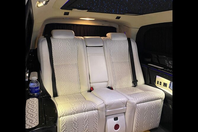 Istanbul Private Airport Transfer: IST & SAW VIP Mercedes - The Ride: VIP Mercedes Comfort (and Sometimes an Audi)
