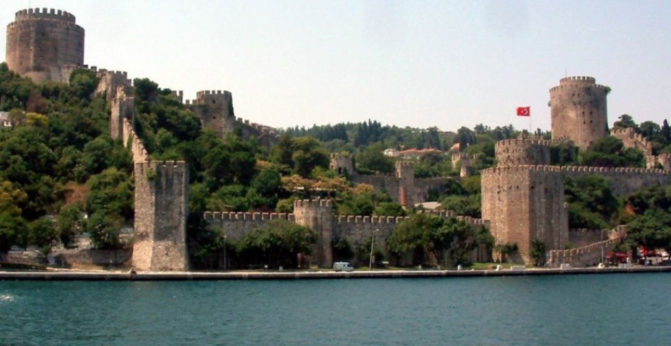 Istanbul: Private Bosphorus Cruise By Luxury Yacht - Golden Horn and Galata: Understanding Istanbul’s Two-Level City