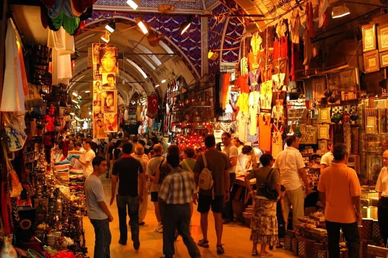 Istanbul Private Full-Day Tour With Transportation - The guide can make or break the day