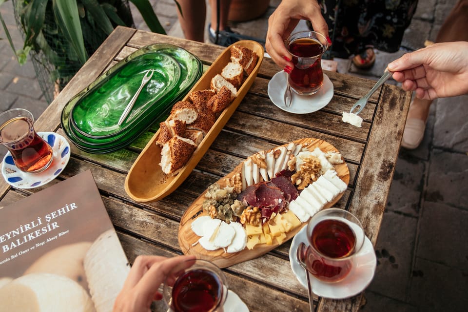 Istanbul: Private Guided Food Tour with 10 Tastings - City Highlights Between Bites: Food Plus Orientation in Istanbul