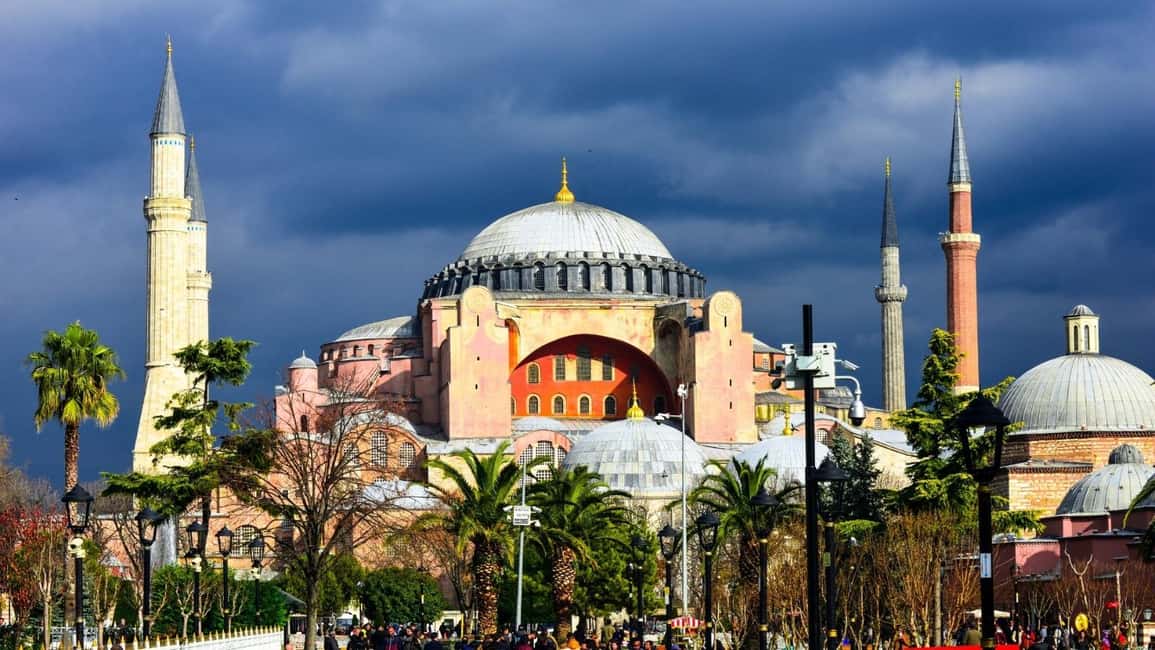 Istanbul: Private Sightseeing Tour in Multiple Languages - Hippodrome first: obelisks and columns that scream Constantinople