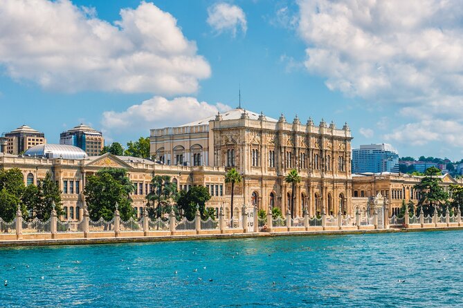 Istanbul Private Yacht Tour - 2 Hours - Beylerbeyi Palace and Dolmabahçe Palace: Ottoman power, seen from the water