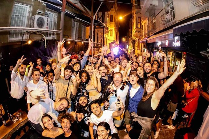 Istanbul Pub Crawl: Shots & Stories - The Welcome Shot Rhythm and How the Night Flows