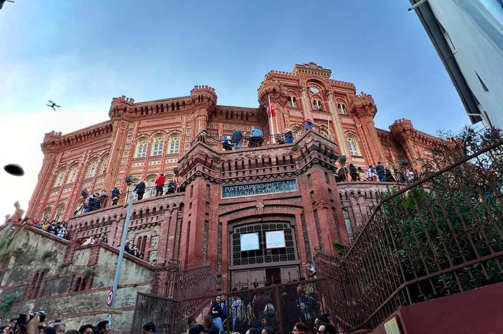 Istanbul: Rainbow Fener & Balat Walking Tour w/Local Guide - Renkli Merdivenler: the colorful steps that make the climb worth it