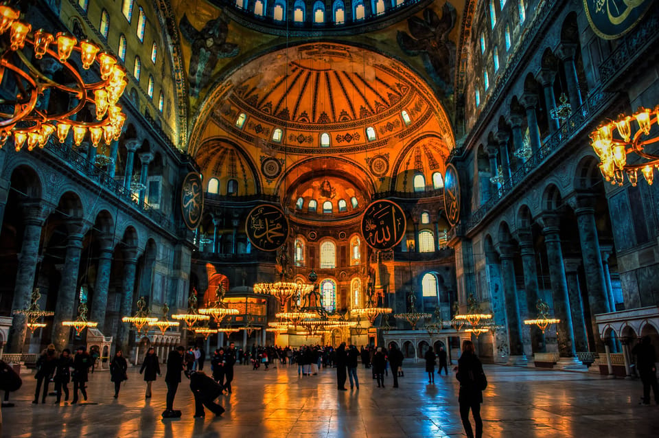 Istanbul: Secret Treasures Skip-The-Line Tour with Lunch - Hagia Sophia: How to Appreciate the Big Architecture