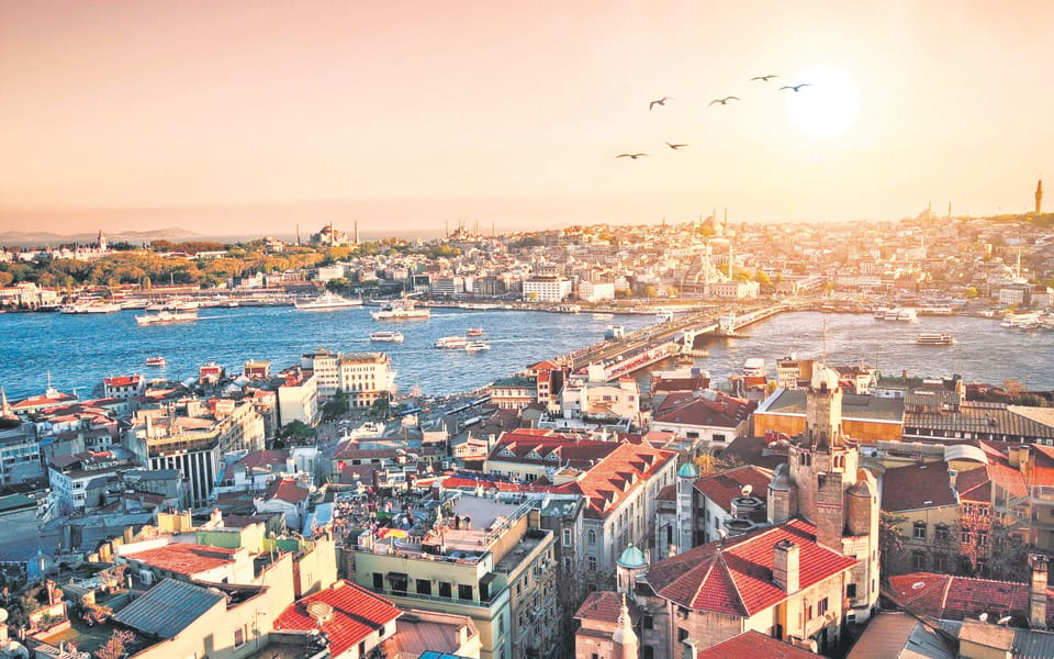 Istanbul: Semi Private Bosphorus Tour - Spice Bazaar Morning: The Egyptian Bazaar for Real Istanbul Flavor