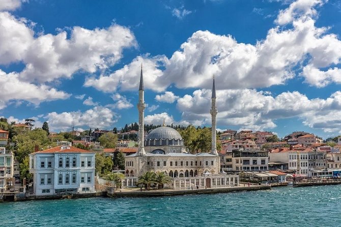 Istanbul Shore Excursion: Small-Group Bosphorus Cruise and Istanbul Egyptian Bazaar - A quick reality check before you go