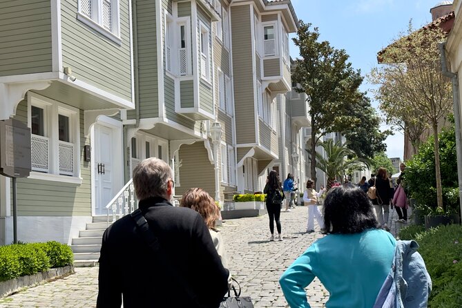 Istanbul Sightseeing Walking Tour - Caferaga Medresesi, Sogukçeşme Street, and Topkapi’s Ottoman Power Center