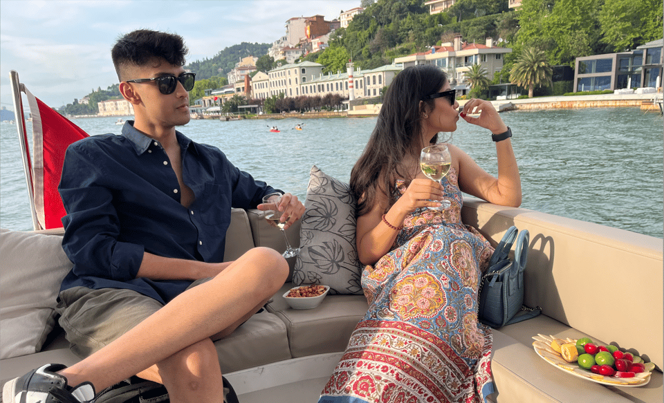 Istanbul: Small Group Yacht Tour with Unlimited Wine - Dolmabahçe Palace and Çırağan Palace: When the Waterfront Turns Royal