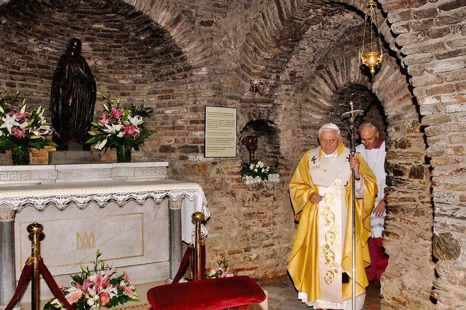 Istanbul to Ephesus Full Day Private Tour with Domestic Flights - Meryemana (House of the Virgin Mary): a quieter kind of stop