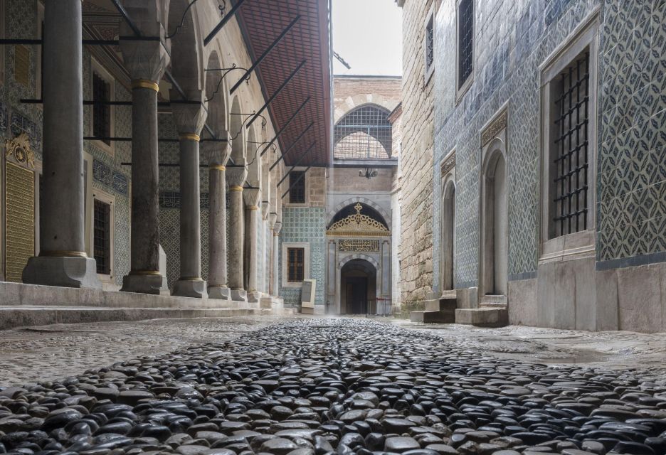 Istanbul: Topkapi Palace Guided Tour - Who should book this Topkapi Palace Guided Tour