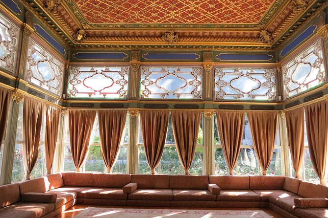 Istanbul: Topkapi Palace Guided Tour and Skip The Line - Practical Tips for a Smoother Visit