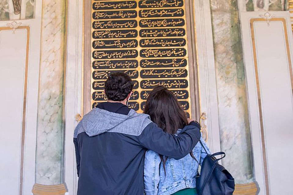 Istanbul: Topkapi Palace & Harem Express Highlight Tour - The one-hour palace highlights: courtyards, council halls, chambers