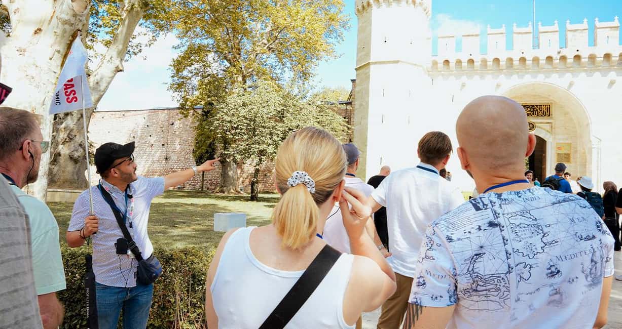 Istanbul: Topkapi Palace & Harem Express Highlight Tour - Who should book this Topkapi Palace & Harem highlights tour