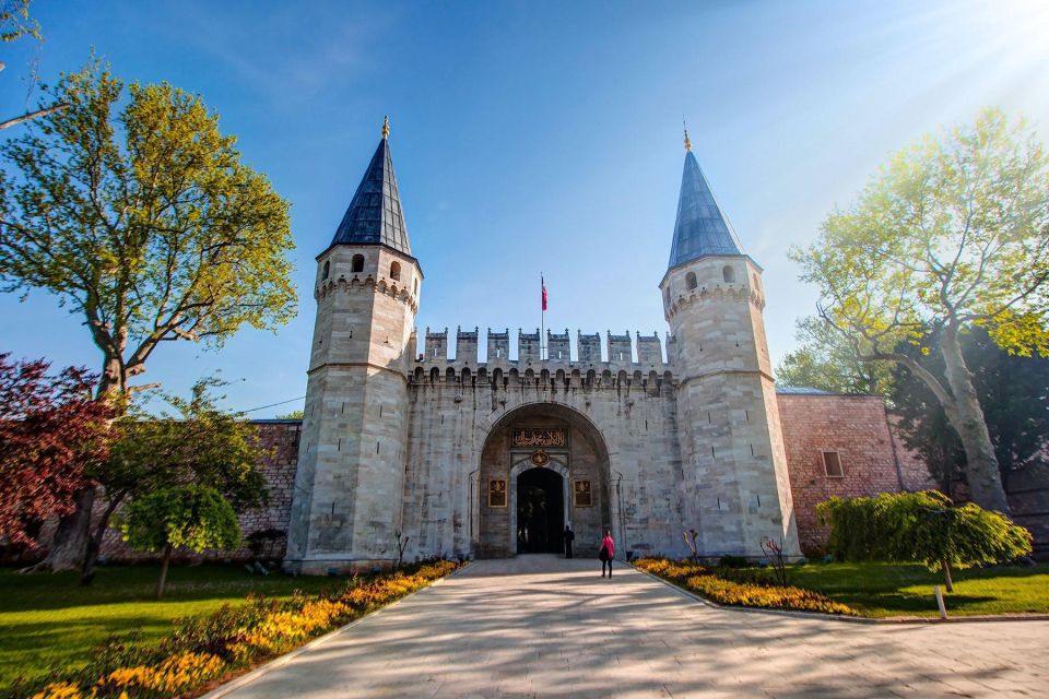 Istanbul: Topkapi Palace Skip-the-Line Ticket & Guided Tour - Quick hits before you go