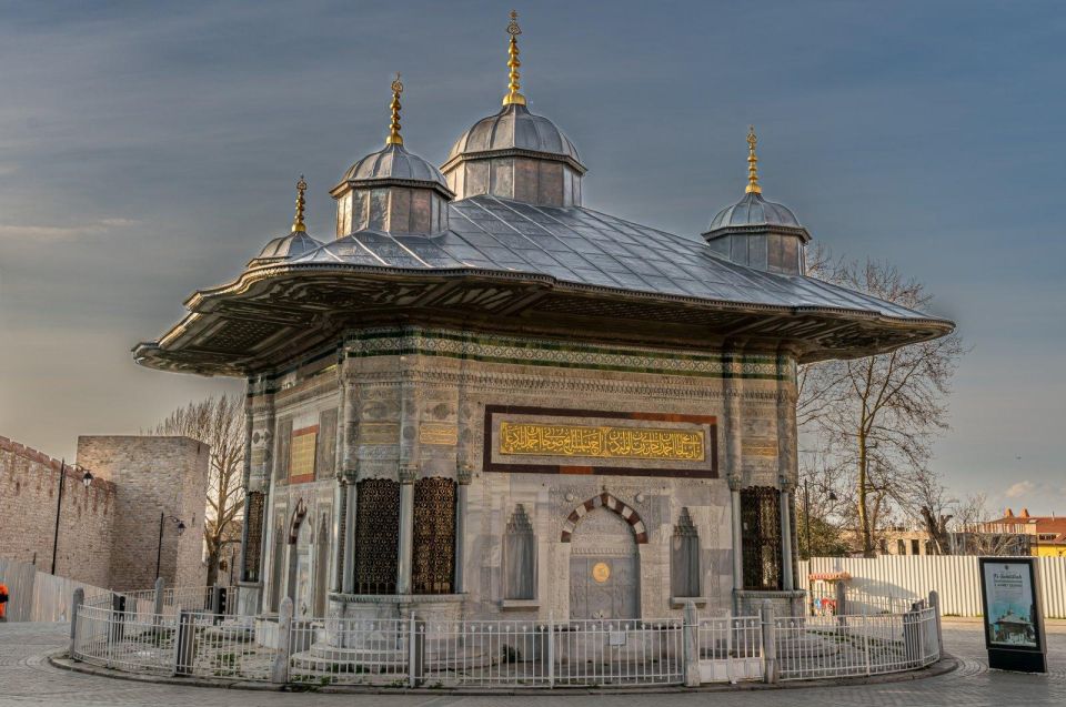 Istanbul: Topkapi Palace Skip-the-Line Ticket & Guided Tour - The Harem decision: included? not included? worth it?