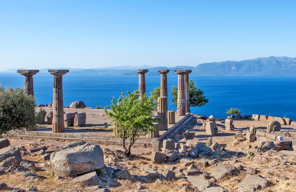 Istanbul: Troy Guided Bus Tour with Ferry Tickets & Lunch - Who this Troy tour suits best