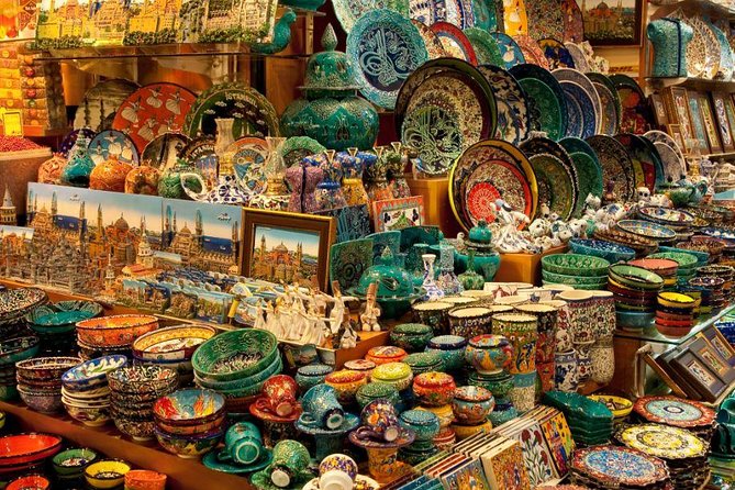 Istanbul Turkish Shopping Experience - Entering the Grand Bazaar maze with a guide (and 90 minutes to shop)