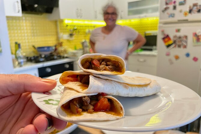 Istanbul Vegan/Vegeterian Cooking Class with Locals at Home - Who should book this, and who might skip it