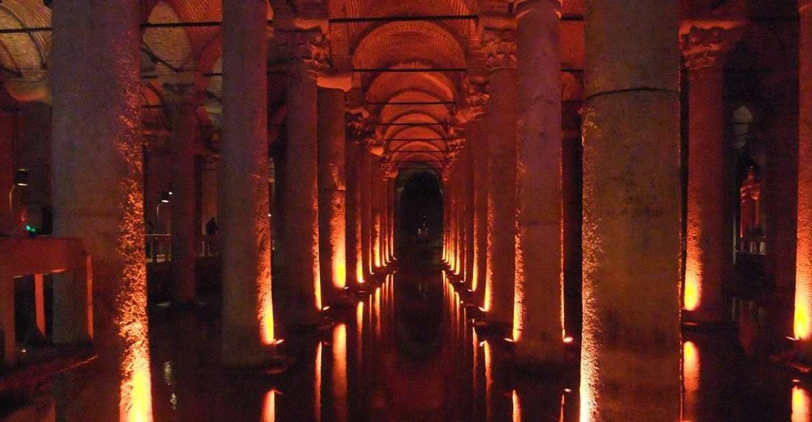 Istanbul Walking Tour: Discovering Old Town - Istanbul Old Town in 2 hours: what this walk really delivers