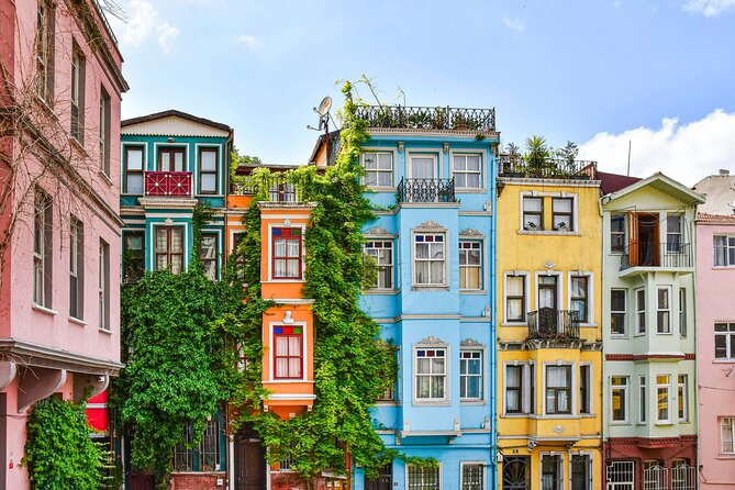 Istanbul Walking Tour with Audioguide on Your Smartphone - Gülhane Park: a pause with Bosphorus views and Ottoman leftovers
